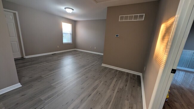 Building Photo - 3001 Kellerton Pl