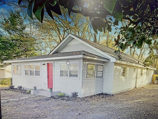 Foto del edificio - Cute Home Downtown Easley