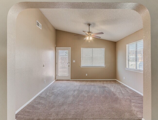 Building Photo - Beautiful Single Story Rental Home in Mesq...