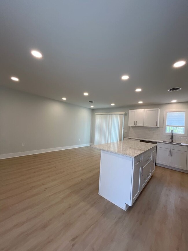 Foto del edificio - 7594 Chestnut Hill Church Rd
