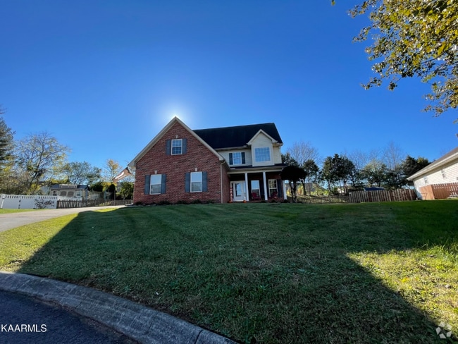 Building Photo - 505 Pebble Creek Rd