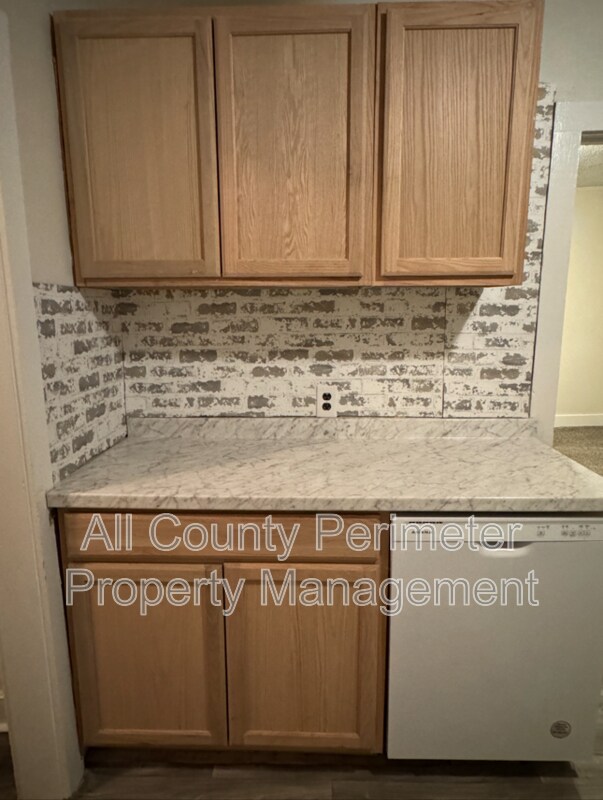 Foto del edificio - 2169 Neal Ave