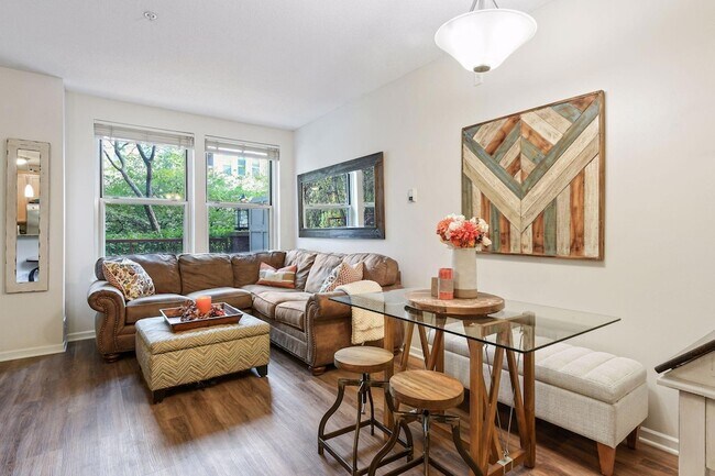 Foto del edificio - 680 N 2nd St