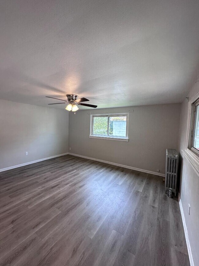 Foto del edificio - 153 Boland Ave