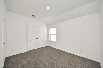 Building Photo - 22658 Sutherland Bend Ln