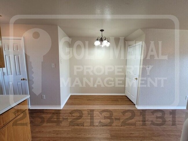 Foto del edificio - 106 Lark St. Unit C, Gatesville, 76528