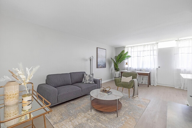 Building Photo - Fairview Tower