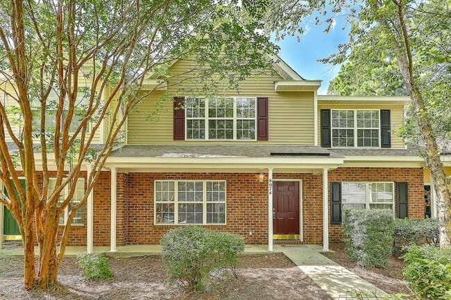 Building Photo - 8074 Shadow Oak Dr