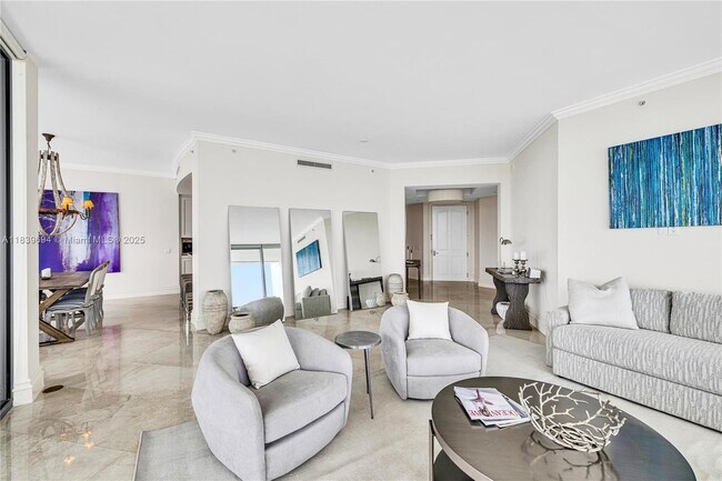 Building Photo - 10295 Collins Ave