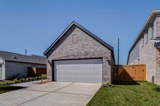 Building Photo - 27410 Sweetwater Bay Dr