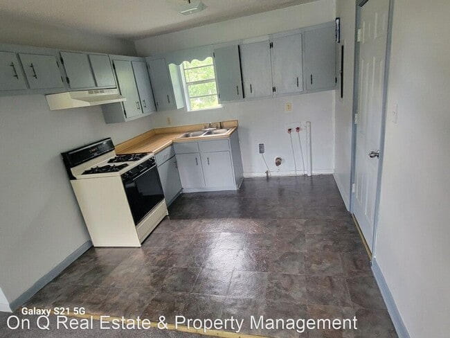 Building Photo - 2 br, 1 bath House - 1512 SW Maple