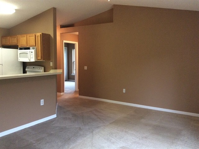 Building Photo - 568 Koala Drive