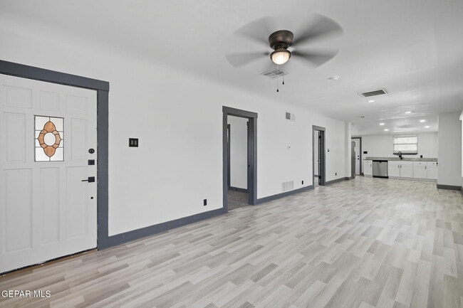 Foto del edificio - 3800 Altura Ave