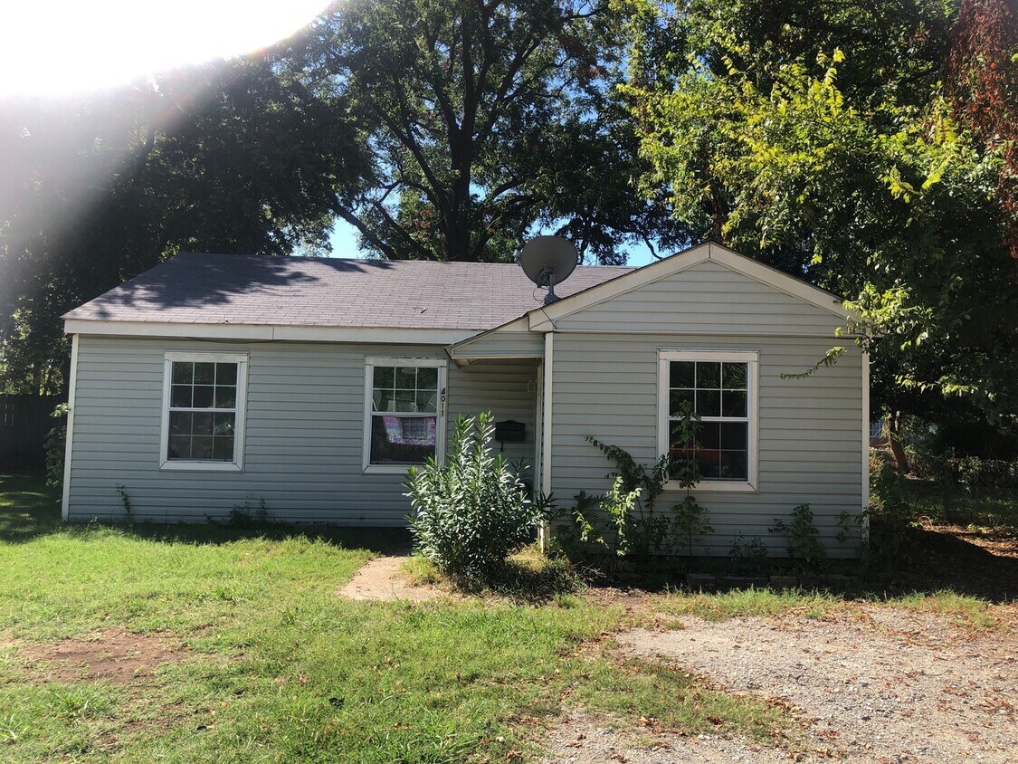 Foto principal - 4011 Myrtle St