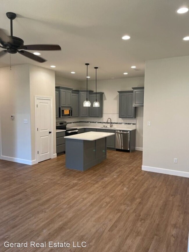 Building Photo - 3 br, 2 bath House - 7326 MOUNTAIN VIEW