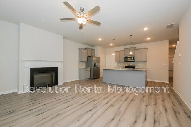Building Photo - 11707 Chatham Dr