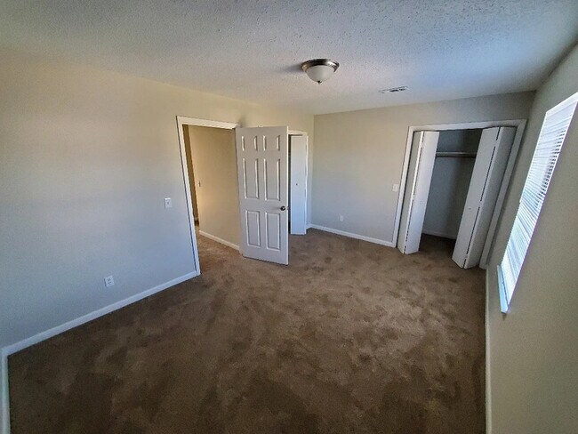 Foto del edificio - 1723 Westchester Dr