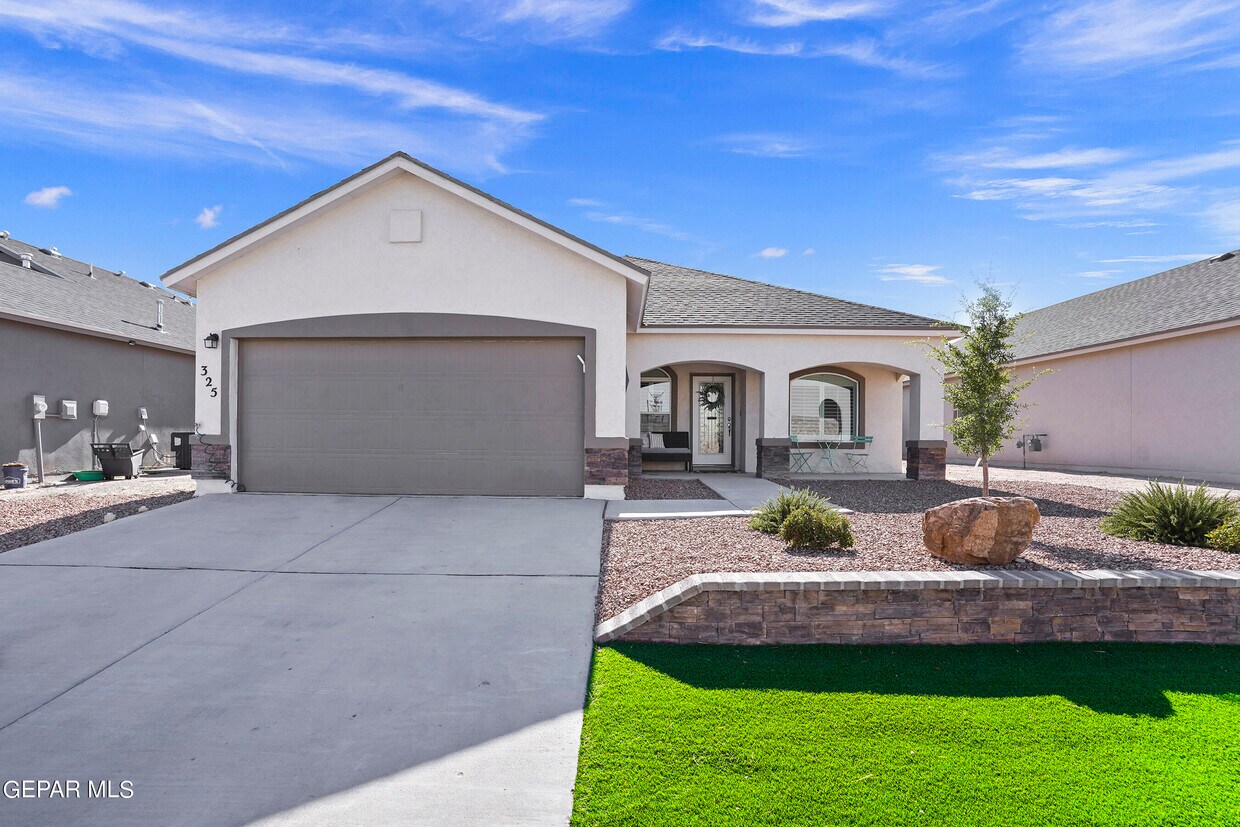 325 Samuel Vis St, Horizon City, TX 79928 House Rental in Horizon