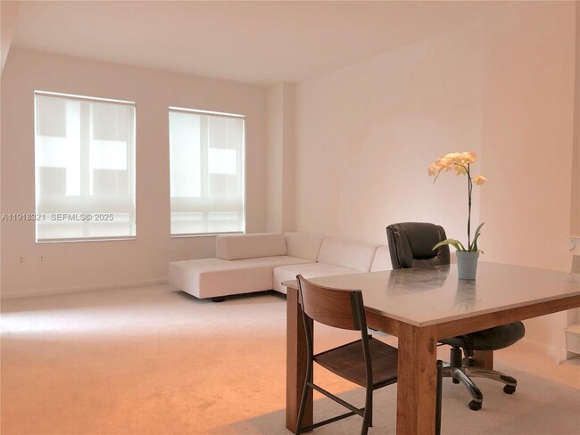 Foto del edificio - 7350 SW 89th St