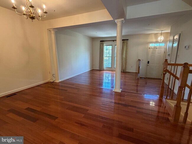 Foto del edificio - 10159 Treble Ct