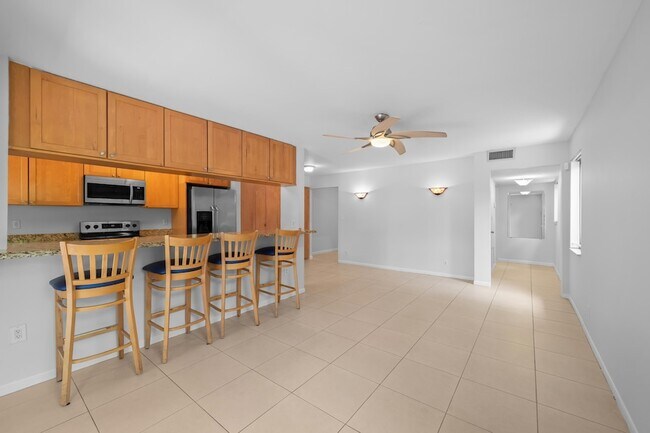 Foto del edificio - 1627 NE 7th St