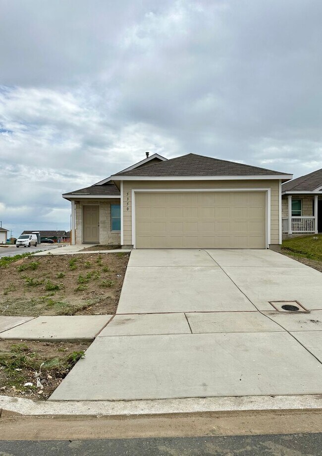 Building Photo - Converse Newly Built Rental Property (3 Be...