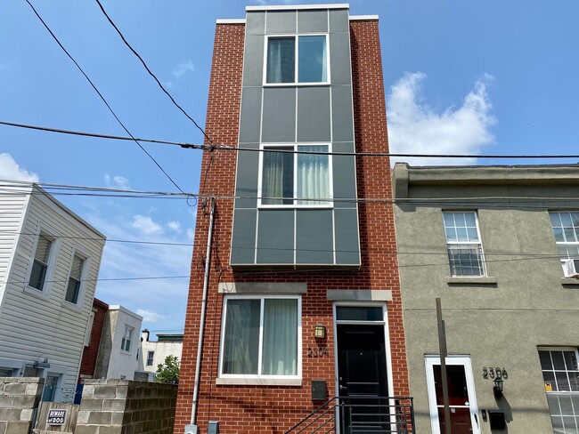 Building Photo - Beautiful 3-Bedroom Townhouse in Fishtown ...