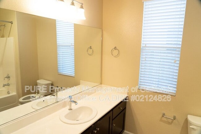 Building Photo - 5572 Amnest Way