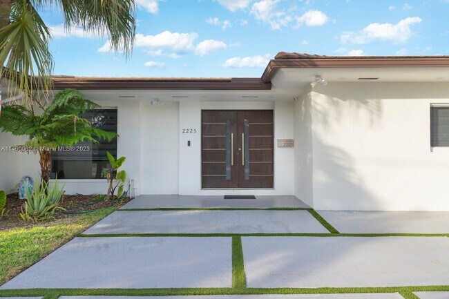 Building Photo - 2225 Arch Creek Dr