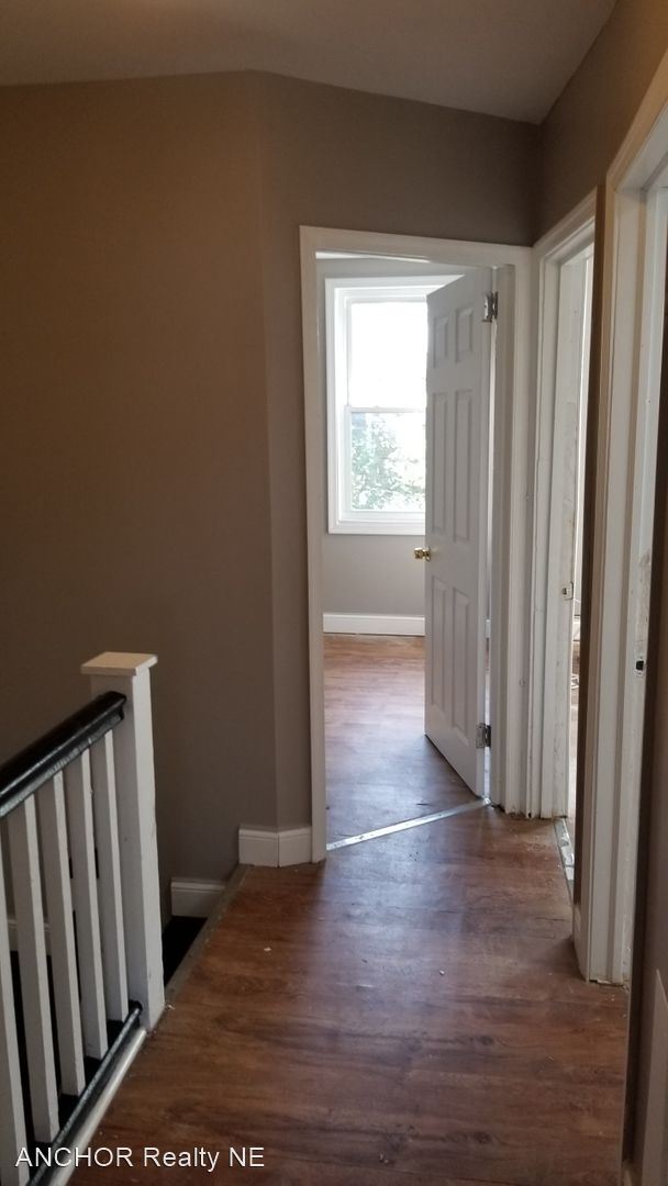 Building Photo - 3 br, 1 bath House - 2520 S 61st St