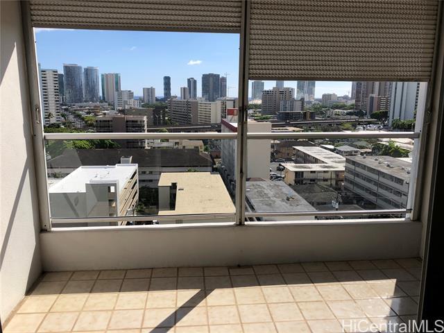 Building Photo - 1556 Piikoi St