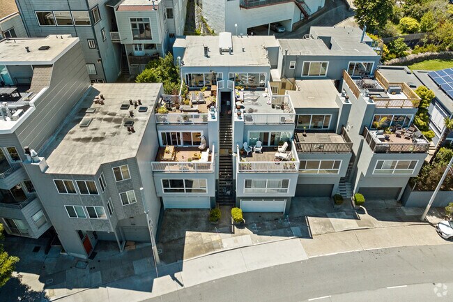 Primary - 3258 Market St