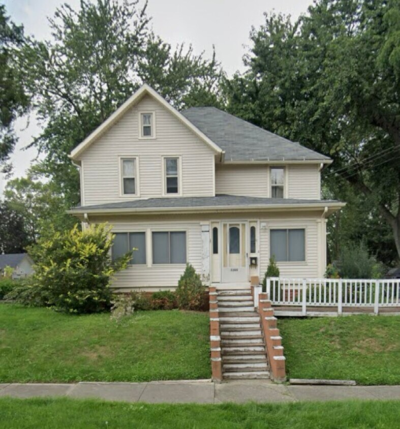Primary Photo - 2205 Miller Ave