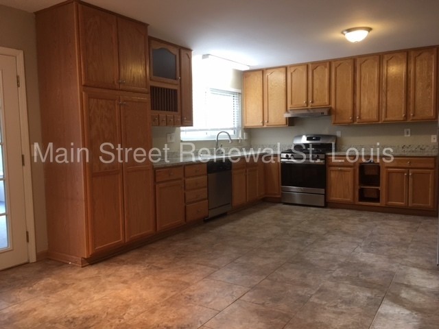 Building Photo - Waived Application Fee(s)!