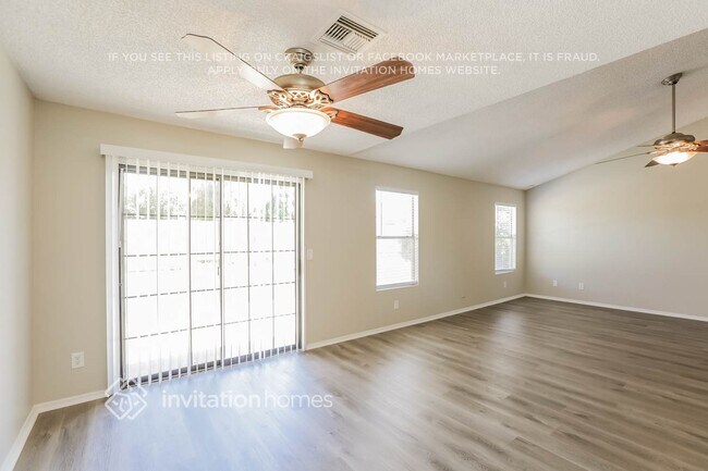 Foto del edificio - 5930 E Elmwood St