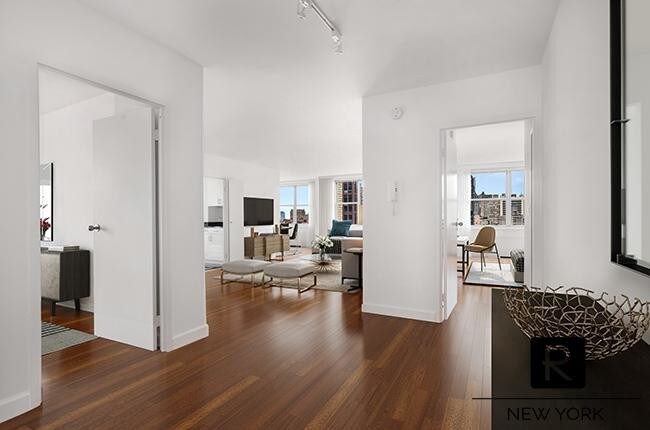 Building Photo - 300 East 56th Street