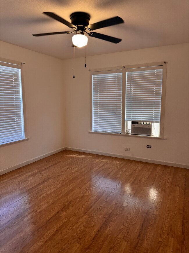 Foto del edificio - 1206 1st St