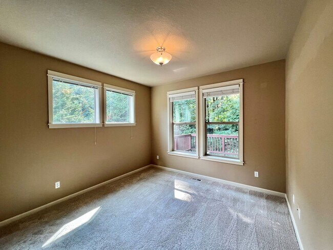Building Photo - 15732 SW Kerr Ct