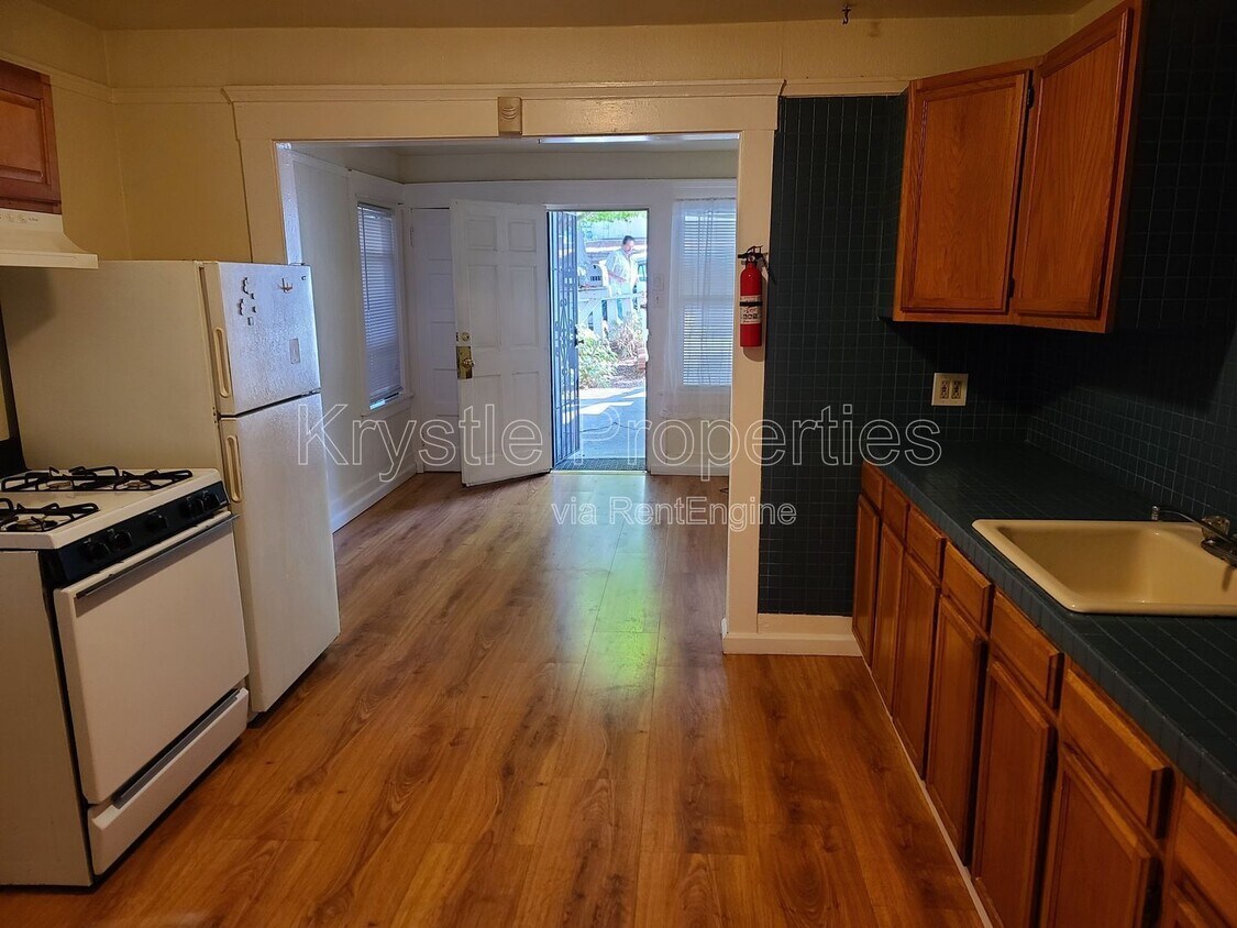 1119 Sutter St Unit B, Vallejo, CA 94590 - Room for Rent in Vallejo, CA |  Apartments.com