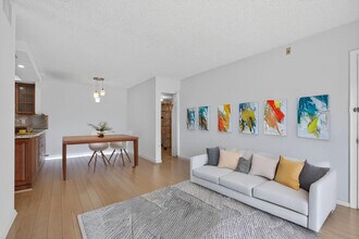 Building Photo - 130 Cypress Club Dr