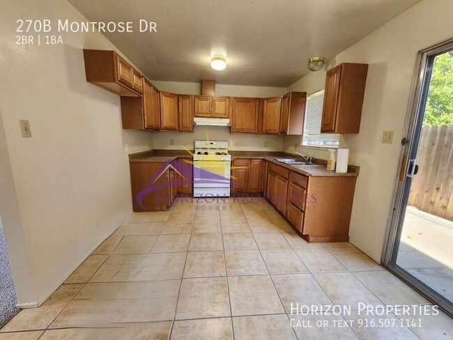 Foto del edificio - 270 Montrose Dr