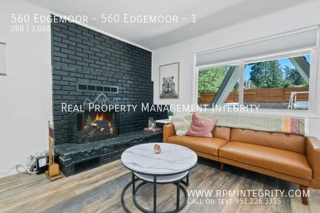 Building Photo - Cozy, Fully Furnished, Two Bedroom Rental-...