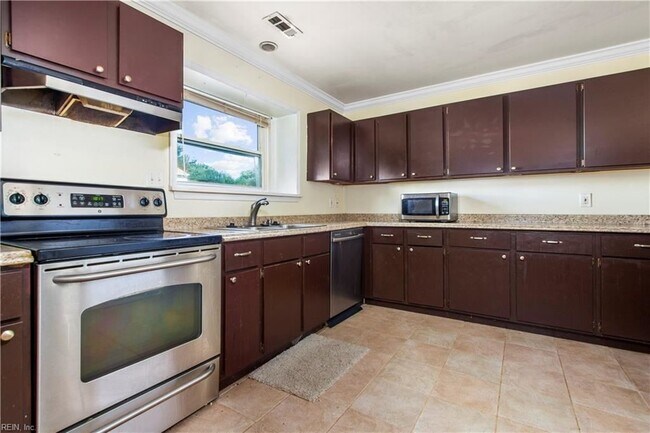 Foto del edificio - 482 Hill Meadow Dr