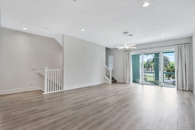 Foto del edificio - 12556 Gross Pointe Dr