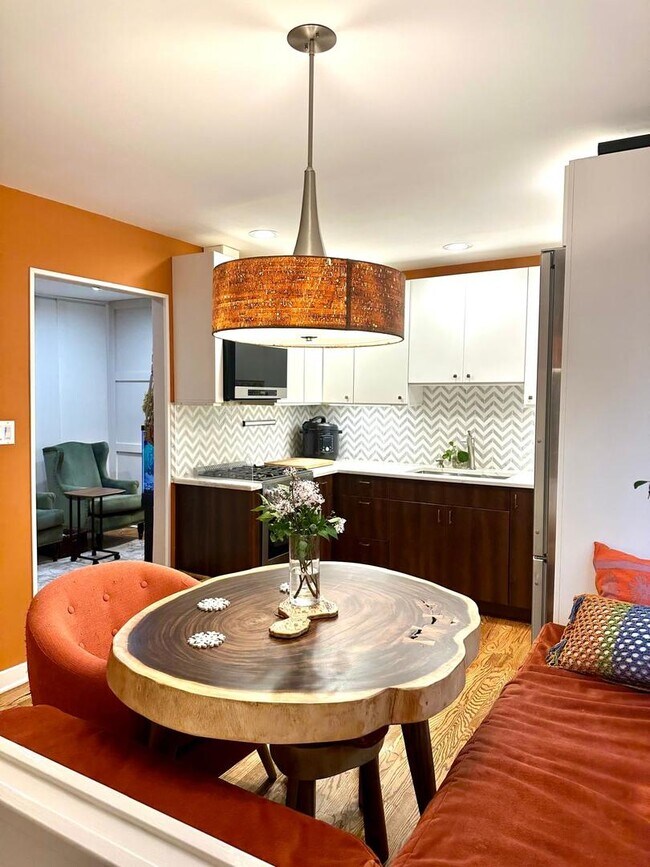 Foto del edificio - 1609 W Sunnyside Ave