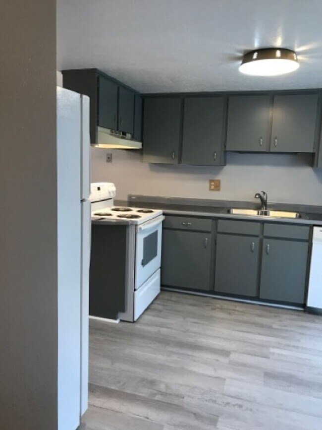 Foto del edificio - 297 Monroe Pl