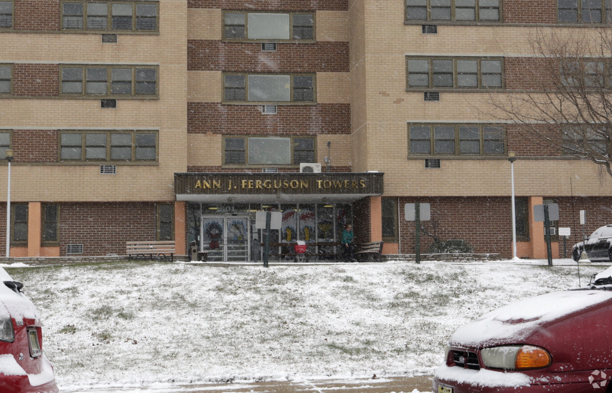 Foto del edificio - Ann J. Ferguson Towers