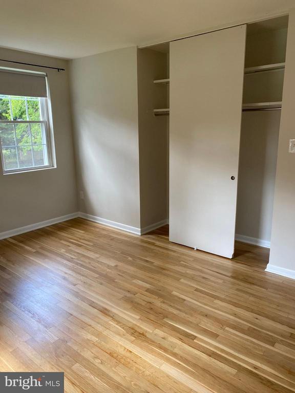 Foto del edificio - 312 E Melrose Ave