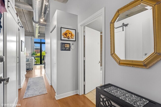 Foto del edificio - 811 W 15th Pl