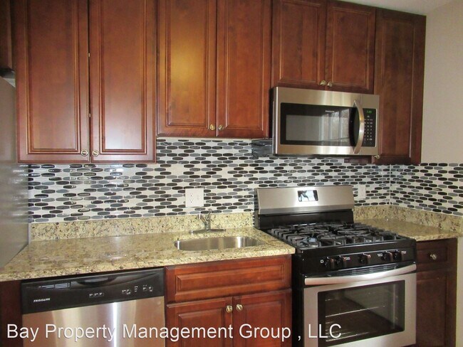 Building Photo - 3 br, 1 bath House - 40 Liberty St